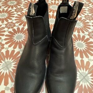 Blundstone Black Chelsea Boots